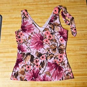 VTG Sleeveless Floral Top